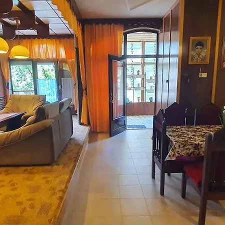 In 33542